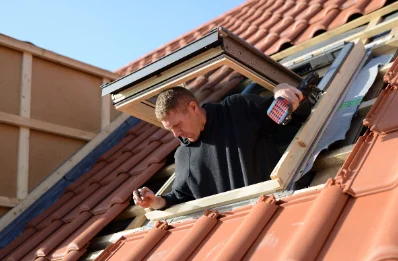 Pose de fenêtres de toit Velux à Geishouse